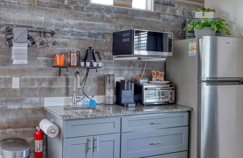 Twin Falls Apartment | 1087C - TJ Rancher Corp & Vacn Rental -Kitchenette