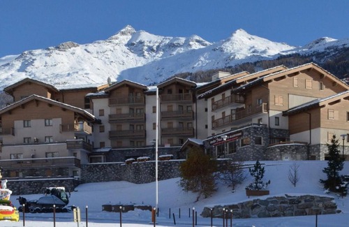 Val Cenis Apartment | 10m from ski slopes, 2nd floor, balcony, parking, tv, ski locker, 34m², Val Cenis