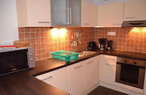 Les Menuires Apartment | 10m from ski slopes, 6th floor, balcony, tv, ski locker, 36m², Les Menuires