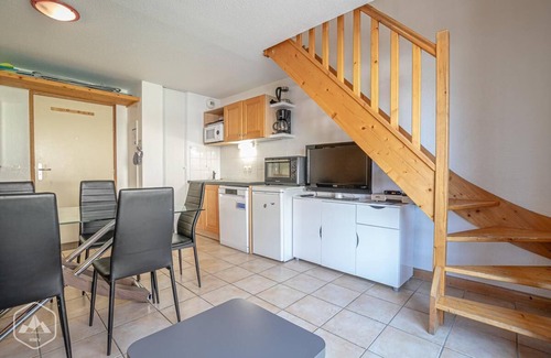 Aussois Apartment | 10m from ski slopes, 1st floor, balcony, tv, ski locker, 40m², Aussois