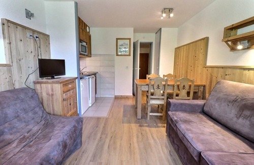 La Perriere Apartment | 10m from ski slopes, 9th floor, balcony, ski locker, 31m², La Tania