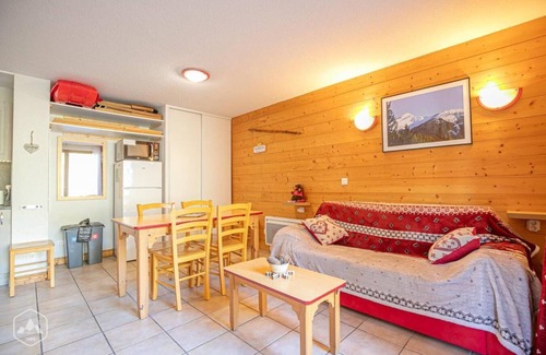 Aussois Apartment | 10m from ski slopes, Ground floor, view limited, tv, ski locker, 36m², Aussois
