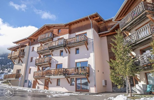Aussois Apartment | 10m from ski slopes, Ground floor, view limited, tv, ski locker, 36m², Aussois