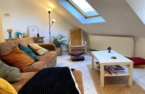 Bischheim Apartment | 10min Bus Strasbourg centre-Parking Privé-WiFi-TV