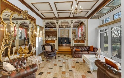 Gording House | 11 Bedroom Cozy Home In Gørding
