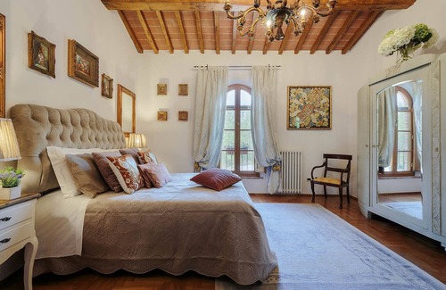 Orentano Villa | 11 bedrooms Luxury Farmhouse, Private Pool, Jacuzzi, Private Tennis
