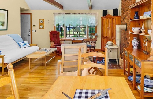 Harwich Center House | 11 Cranwood Road Harwich Cape Cod- -Aoibhneas