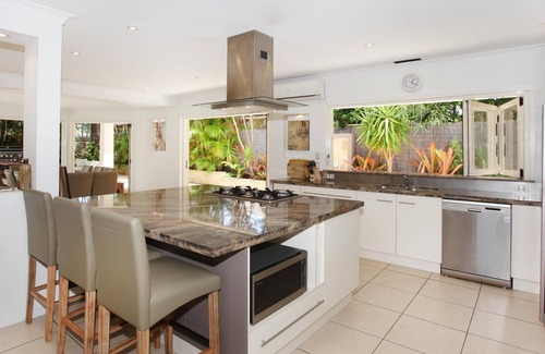 Coolum Beach House | 11 Dalmor Court, Coolum Beach