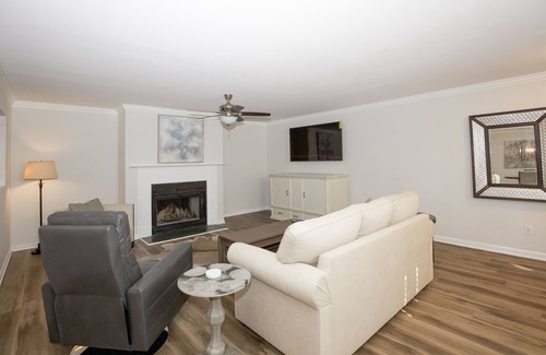 Pinehurst Condo | 11 E Pinehurst Manor (Rented during 2024 US Open)
