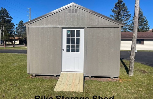 Boulder Junction Apartment | 110 Queen Room with easy access to Bike Trail