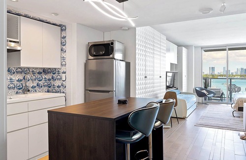 West Avenue Condo | 1100 West Avenue By MWG Hospitality
