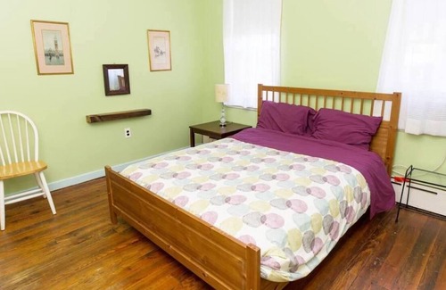 South Philadelphia Apartment | 1105 Tree Street in Philadelphia