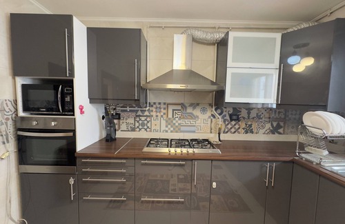 Heliopolis Apartment | 1108 . Spacious 3BR Apt. 2BA Near Airport
