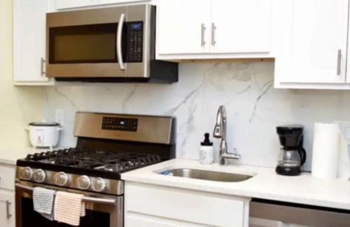 Weehawken House | 111 Room1 Contact host before booking