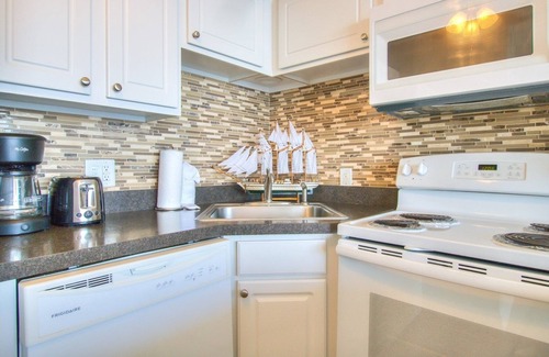 Wilmington Beach Condo | 1112 Relax Life Is Good by Atlantic Towers