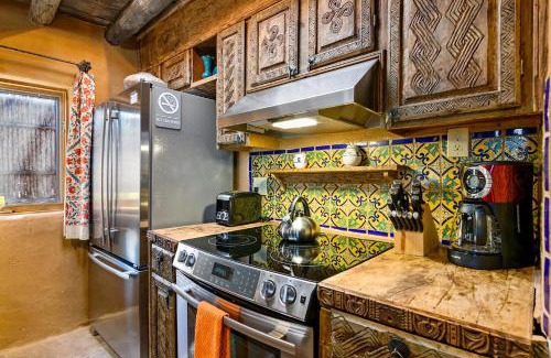 Historic Eastside House | 1130A Camino Delora - Artesano