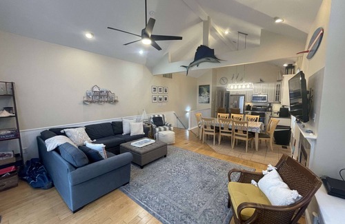 Sea Isle City House | 114 44th St. Close to Beach, Restaurants, and Bars in downtown Sea Isle