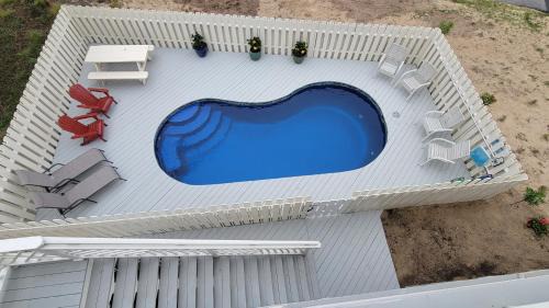Tuckahoe House | 114 Sandbar, Private Pool, Short Walk to Beach