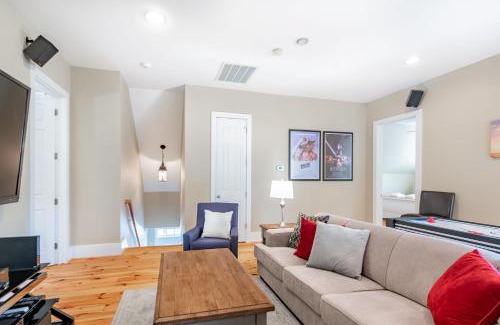 Folly Beach House | 114 W Huron - Sand Castle - Saltwater Pool - Heated upon request