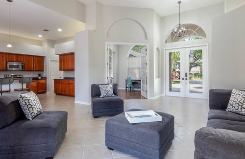 Lake Park House | 1140 Naples retreat