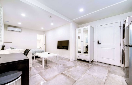 Santa Ana Apartment | 114B - Posh Urban - Escape Havens