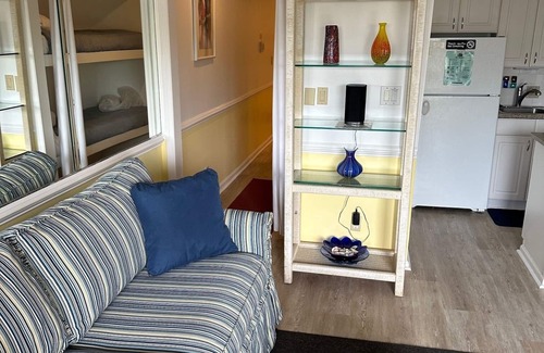North Forest Beach Villa | 115 Breakers by 'hiltonheadscrentals': Great Spring/Summer dates are Available