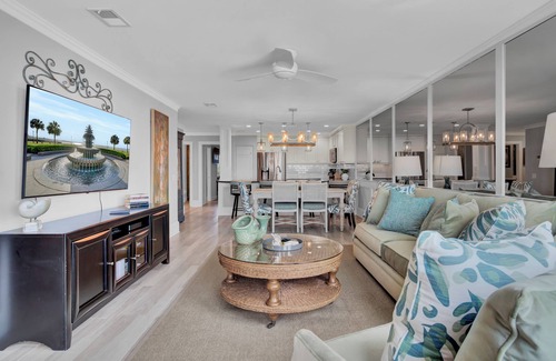 Isle of Palms Condo | 118 Seascape by AvantStay | Pool + Oceanfront Views