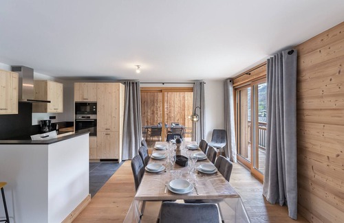 Le Bettaix Apartment | 118m² apartment, near slopes, 8 people, 5 gold flakes