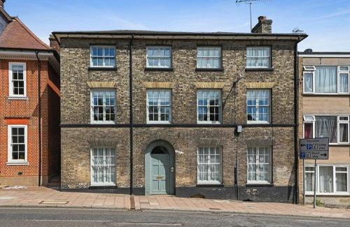 Bury St Edmunds Apartment | 119 Northgate st - Delightful one bedroom apartment with fantastic living space