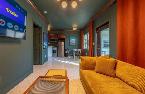 Bay Esplanade Apartment | 119 · ☀Pool✔ Kitchen✔ Beach✔ Self Checkin✔ Free Parking✔