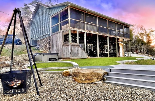 La Follette Cabin | 12 bdrm covered dock, hot tub, cwby pool, sleeps 46, “Mountain Ridge”