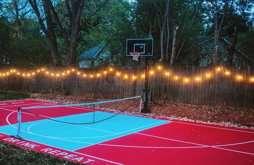 Marlwood Acre House | 12 Beds · Pickleball·HotTub·Firepit·Karaoke·Arcade·Poker·Pool Table·Patio