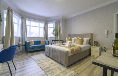 Harrow House | 12 Elmwood