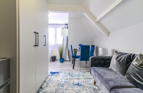 Harrow House | 12 Elmwood