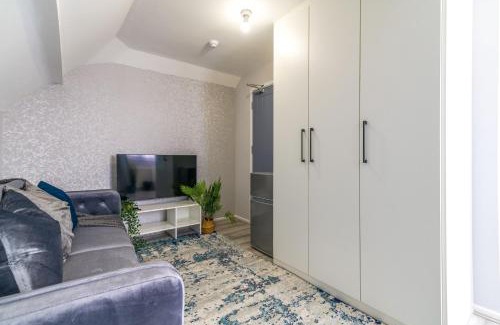 Harrow House | 12 Elmwood