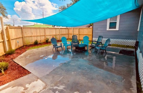 Lake Charles House | 12 GUEST HOME IN HISTORIC DISTRICT WITH FAMILY FRIENDLY PATIO