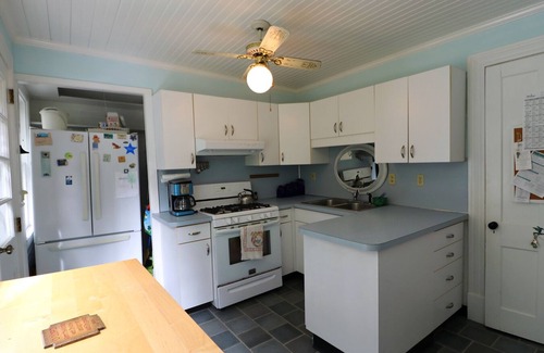 Chautauqua House | 12 Hurst - Chautauqua Charmer