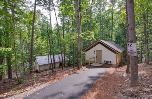 Groveoak RV Rental | #12 Launch Pad Luxury Glamping Tent Space Theme
