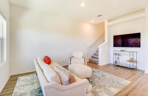 Stony Ridge North House | 12 Mi to Dtwn Austin Quiet Home with Patio and Yard