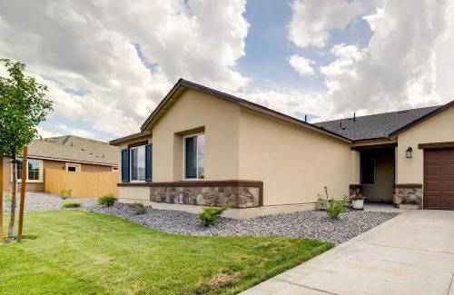 Spanish Springs Apartment | 12 Mi to Reno Hot Tub Haven in Sparks!