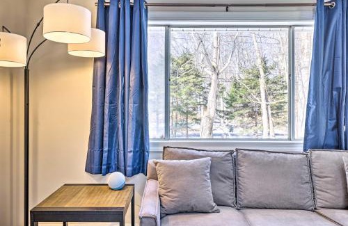 Pocono Lake House | 12 Mi to Ski Home with Hot Tub in Arrowhead Lake