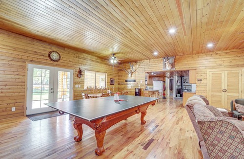 Strawberry Cabin | 12 Mi to Tonto Natural Bridge SP: Cabin w/Patio!