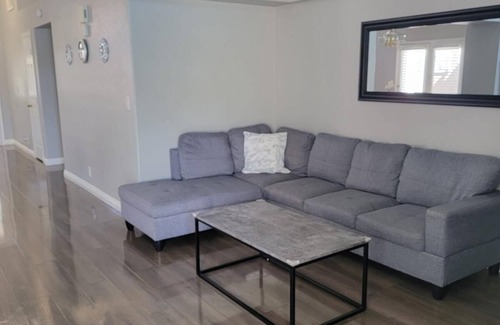 Summerlin House | 12 minutes away from the strip!