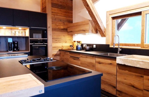 Villard-sur-Doron Ski Chalet | 12-person chalet with sauna in the Beaufortain near Les Saisies