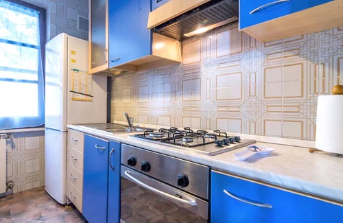 Sarroch Apartment | 12 STEPS TO THE BEACH: Villa Porto Columbu