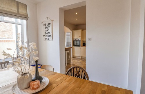Loftus Cottage | 12 WESTFIELD TERRACE, pet friendly, with a garden in Loftus