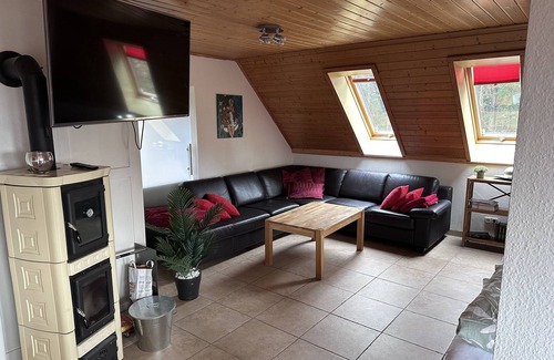 Schwarzenbruck Apartment | 120 sqm large, modern, well-located apartment with balcony