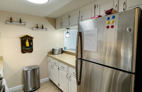 Myrtle Beach Condo | 1200sqft 2bd/2ba Condo w/Full Kitchen Close To Everything in Myrtle Beach!