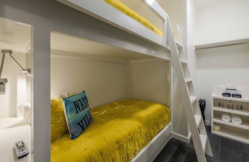 Midtown Hotel | 121 Hotel by AvantStay | Chic & Modern 2 BDR Superior Suite In Ideal Nashville!