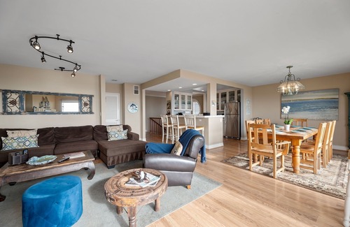 Silver Strand House | 1213O Local's Choice at Silverstrand